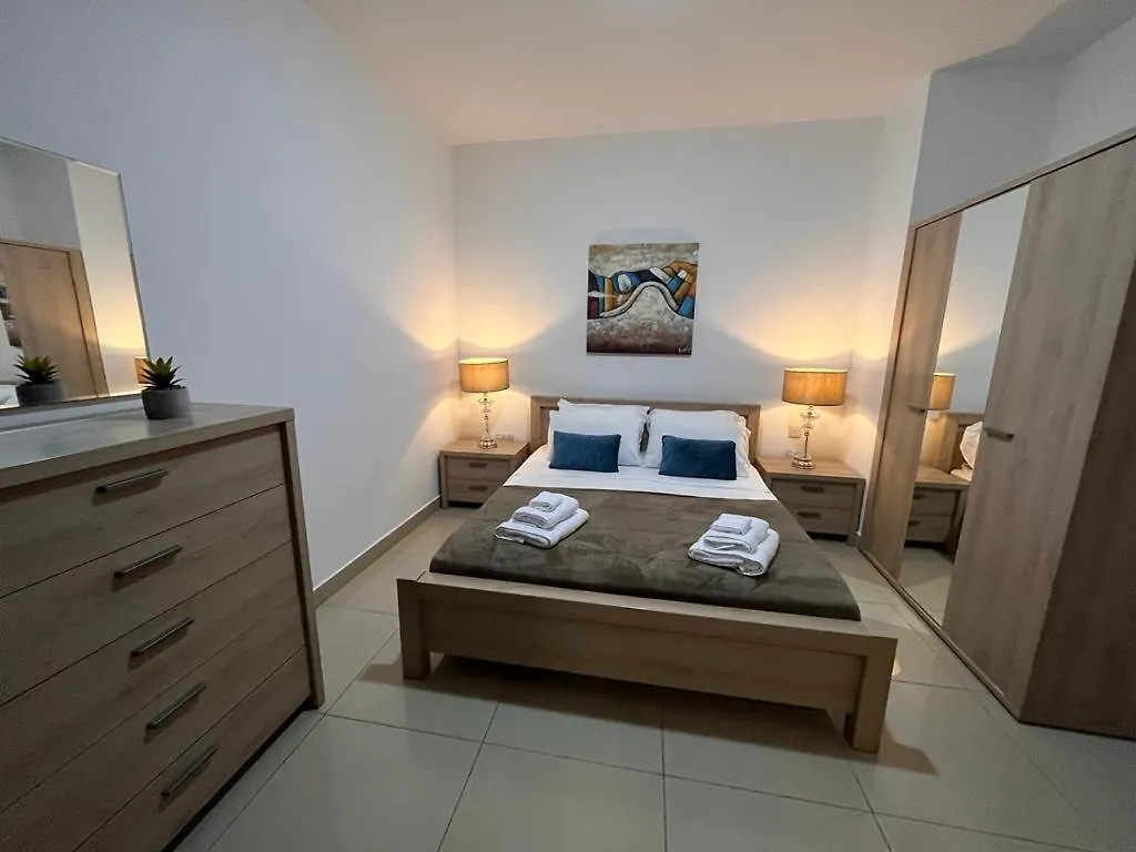 Apartment Ferienwohnung Crimson Court Is-Swieqi